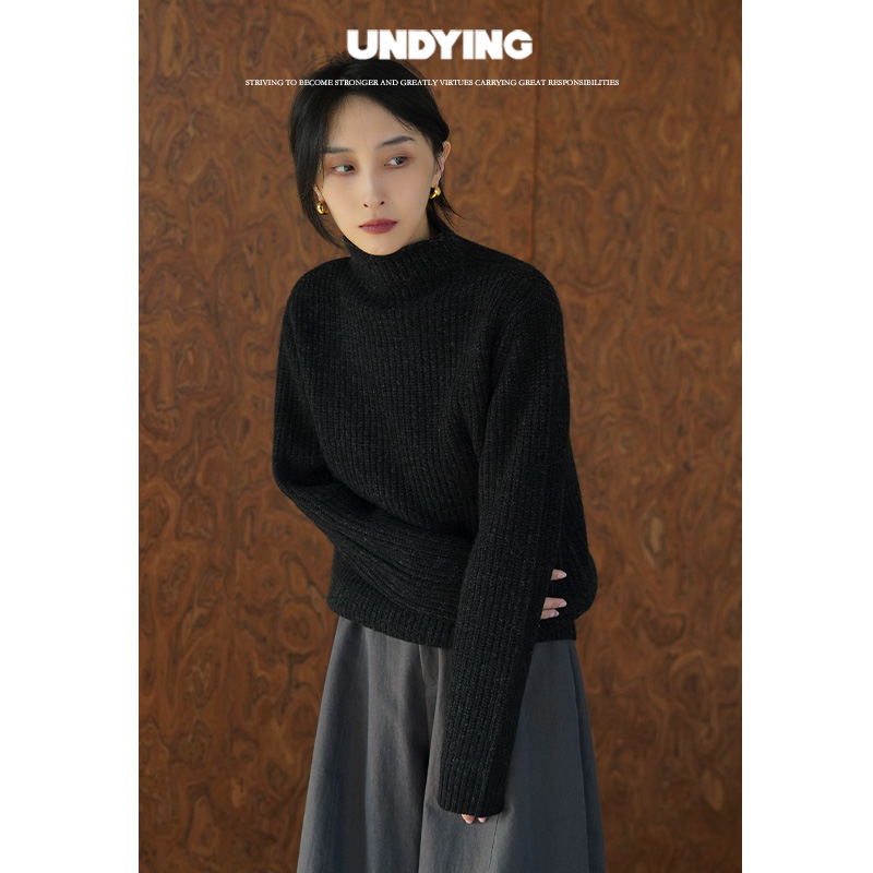 UNDYING  LEM中性黑色罗纹高领毛衣