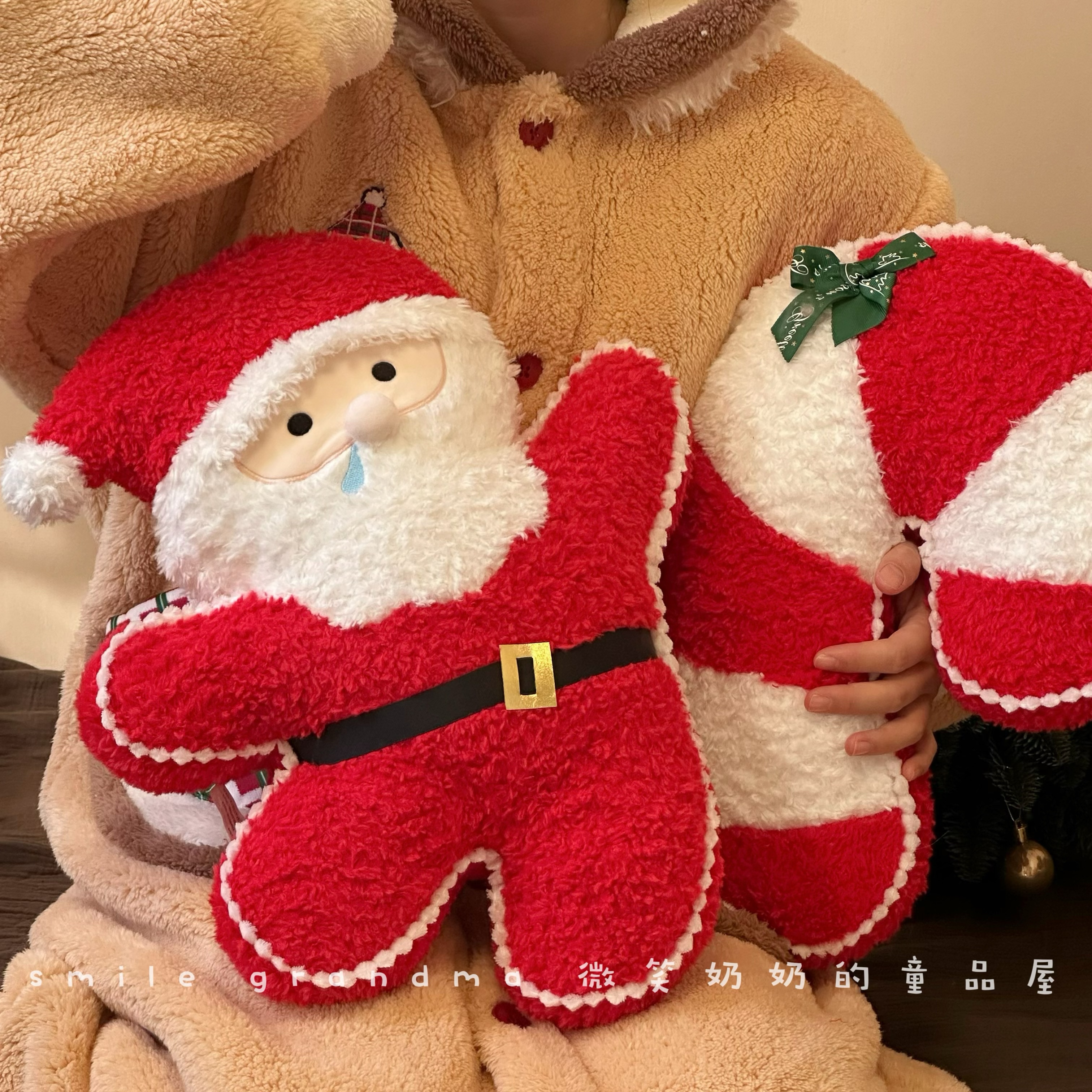送女友圣诞老人抱枕玩偶节日礼物