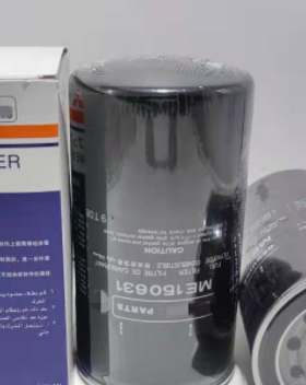 三菱搅拌车配件 FV515 FV517 8DC93 6D24 柴油滤芯 ME150631