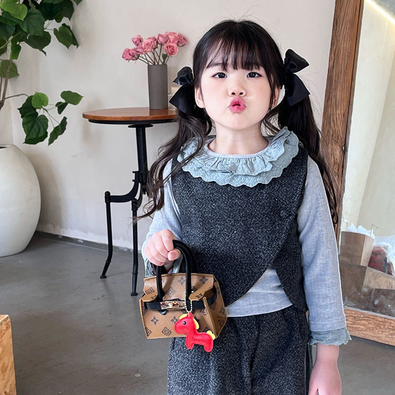 2026韩版精致手提凯莉零钱包女童宝宝洋气口红包小女孩亲子款挎包