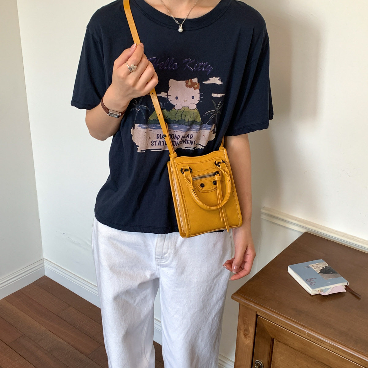 女包恒庚新款高颜值铆钉大容量斜挎包包女百搭时尚手提单肩包