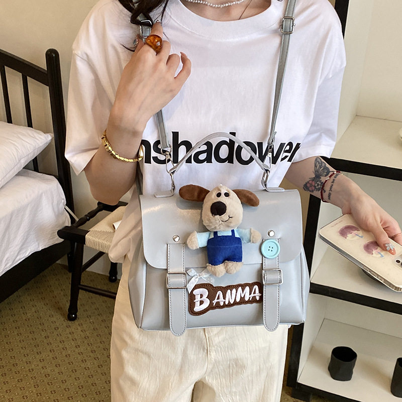 可爱少女风双肩包包女小众甜美百搭背包大容量高颜值学院风书包潮