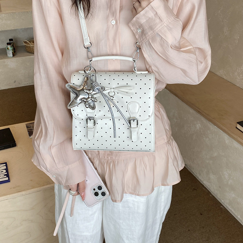 韩系ins高颜值波点迷你包包女2026新款时尚少女风外出旅行双肩包