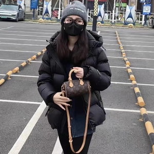 时尚韩版黑金潮流加厚白鸭绒短款羽绒服女新款面包服气质休闲外套