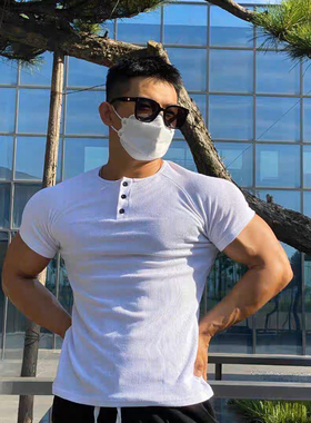 男士时尚亨利衫短袖健身运动POLO衫训练透气弹力半袖开领紧身T恤