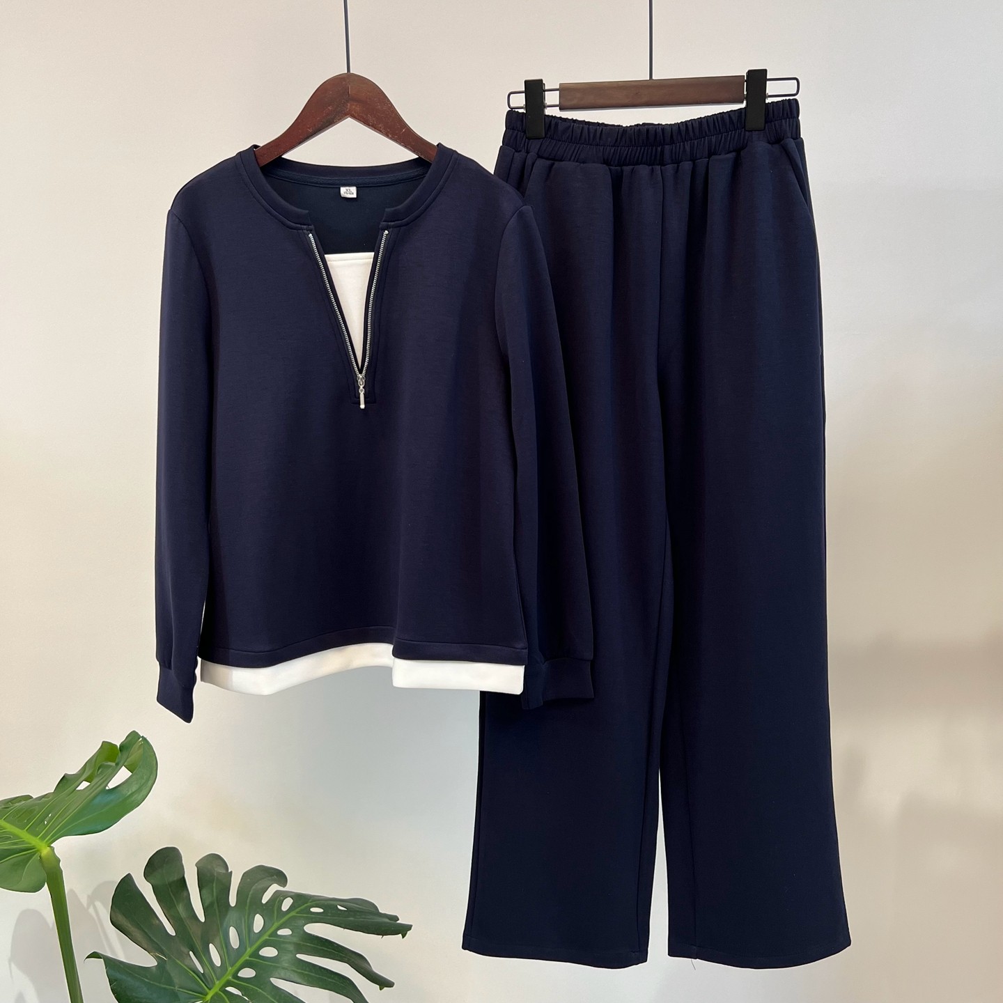 春秋中老年两件套时尚新款卫衣女装2025上衣长裤套装妈妈休闲衣服