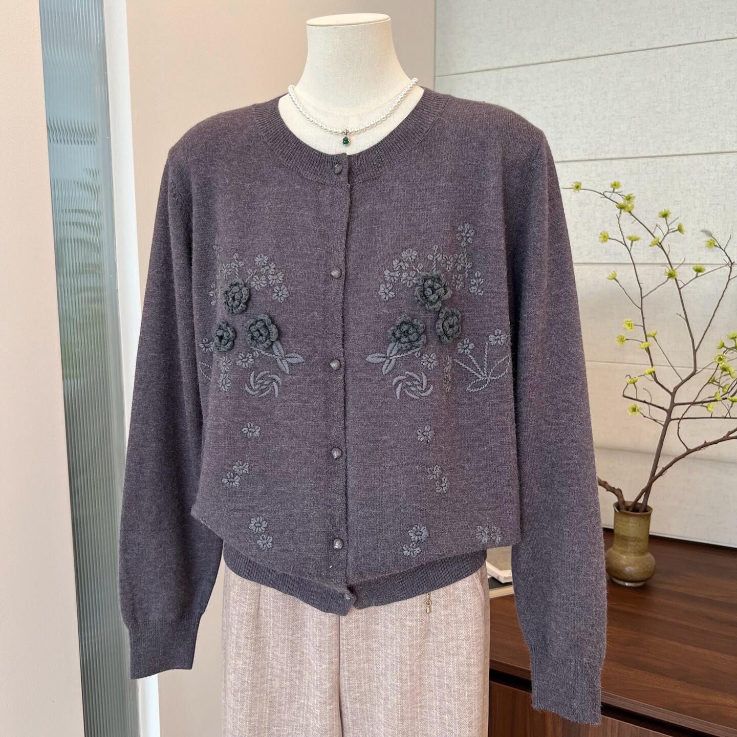秋冬妈妈装刺绣保暖针织毛线衣女