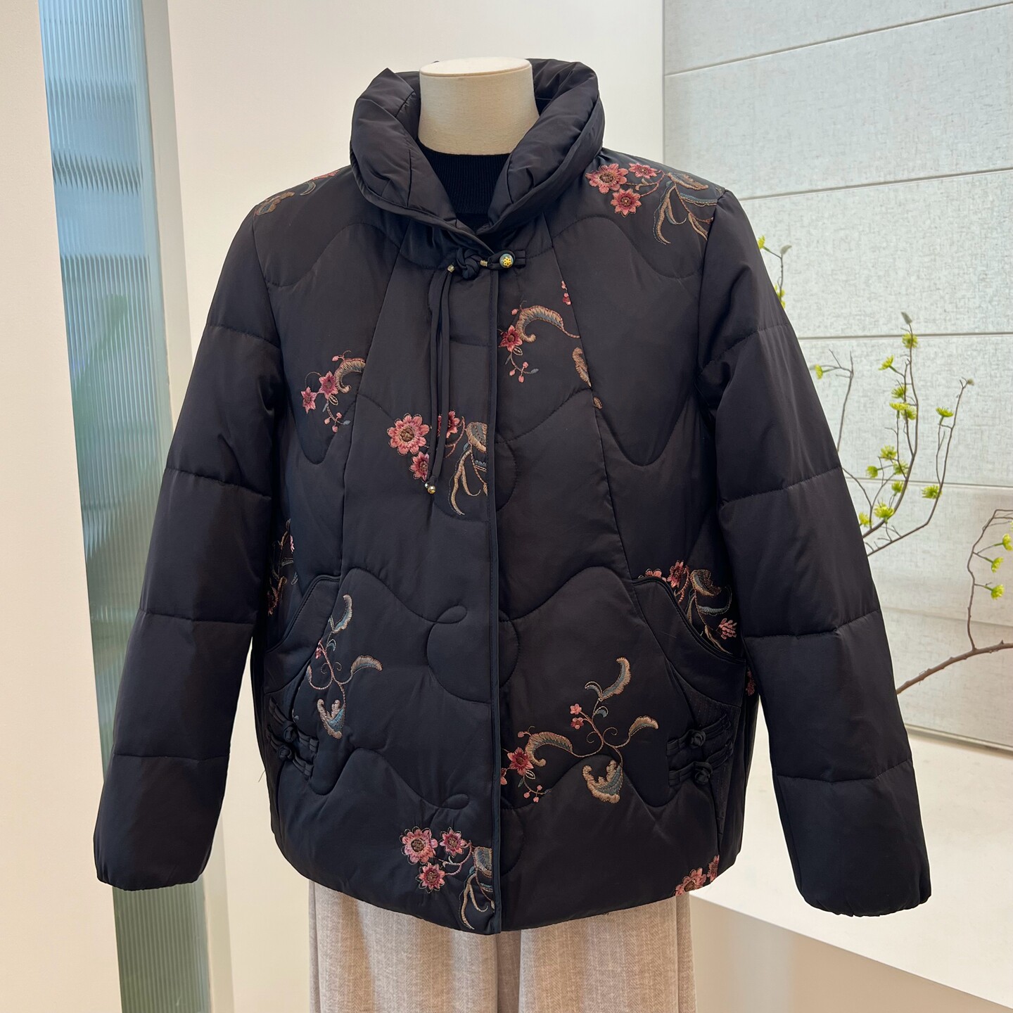 冬季奶奶装中式刺绣羽绒服外套