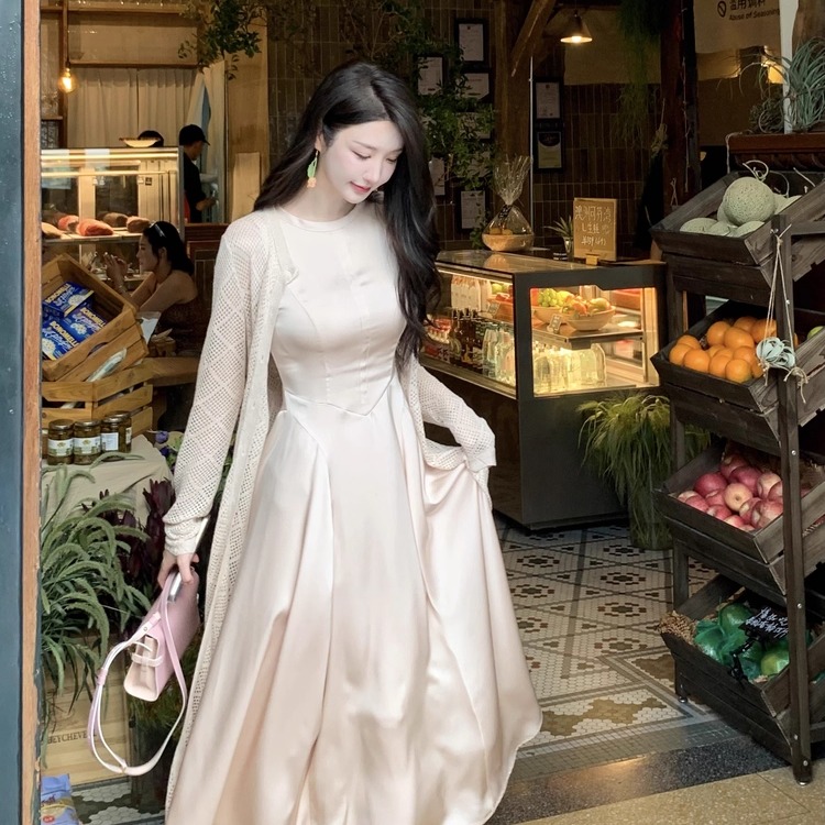 仿生花Wcouture原创 高级感百搭内搭 修身收腰大裙摆缎面连衣长裙