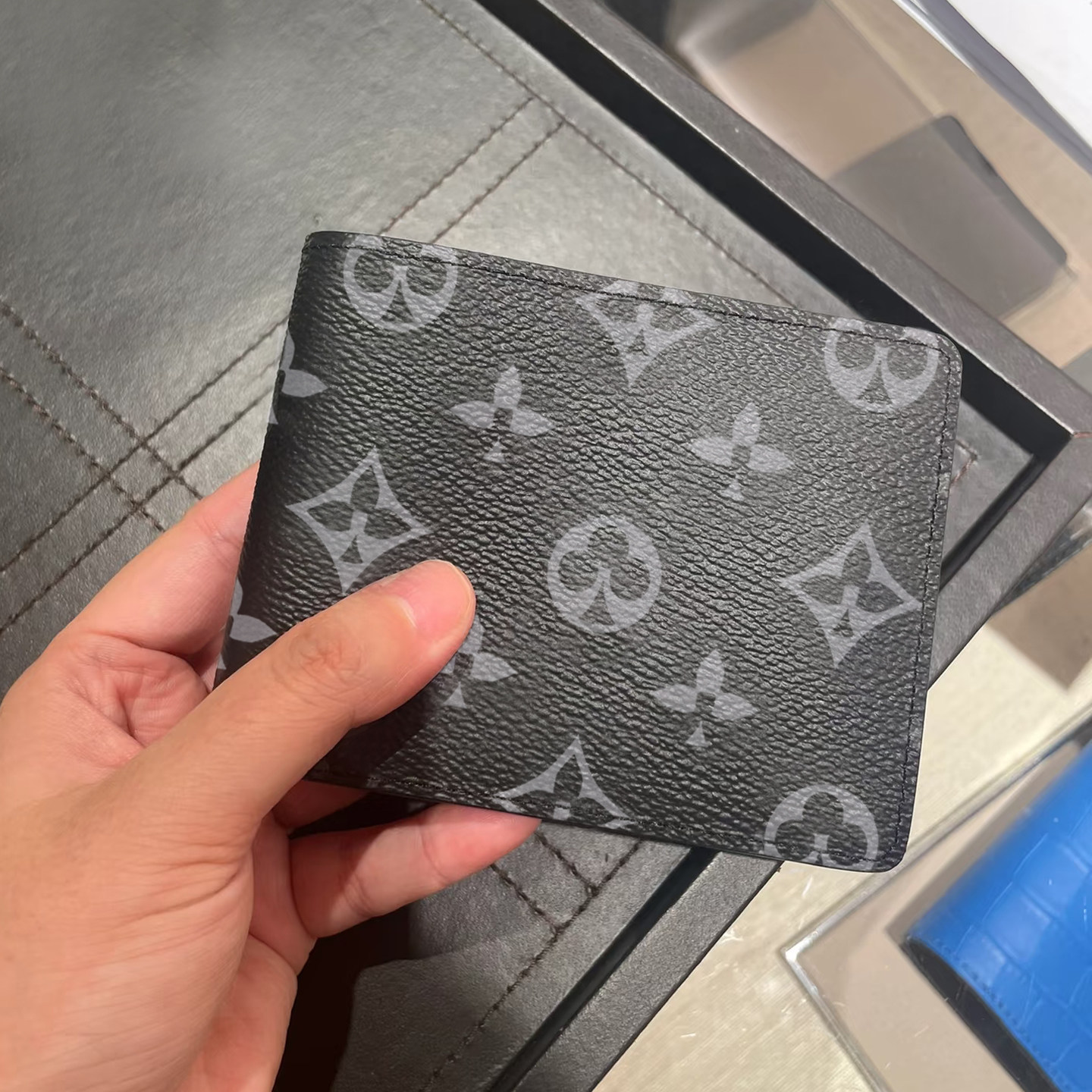 钱包男士短款西装夹2025新款真皮高端多卡位钱夹对折零钱包卡包