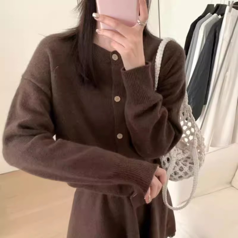 韩系软糯绵圆领蜜熊绒针织开衫外套女2025秋季时尚百搭短款毛衣潮