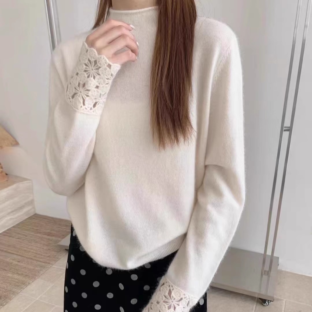 冬季半高领卷边袖口钩花镂空密熊绒毛衣女韩版洋气柔糯百搭针织衫