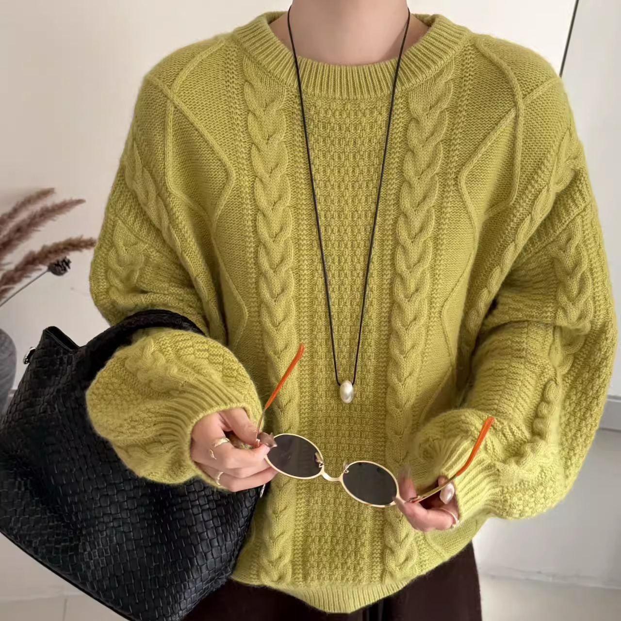 韩版圆领麻花灯笼袖羊毛兔毛针织衫女2025冬季新款宽松毛衣打底衫