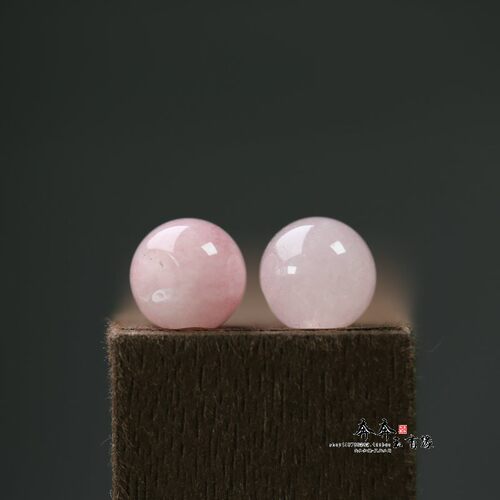 天然芙蓉玉豆蔻粉扣子10mm