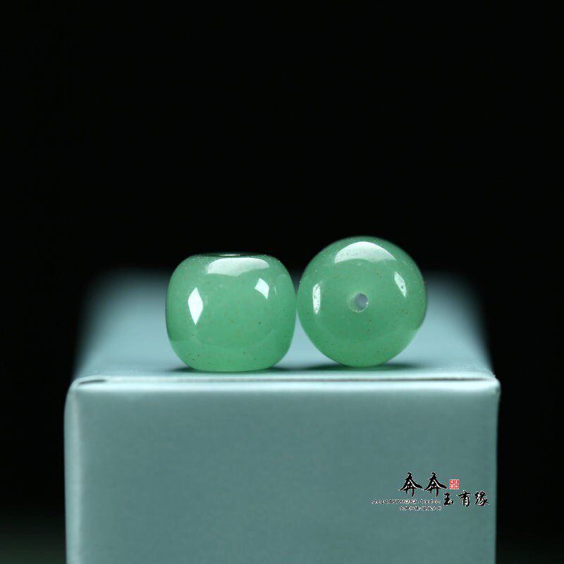 天然玉石原矿原色东陵玉老型珠10*9mm孔1mm桶珠DIY手链玉配饰A155