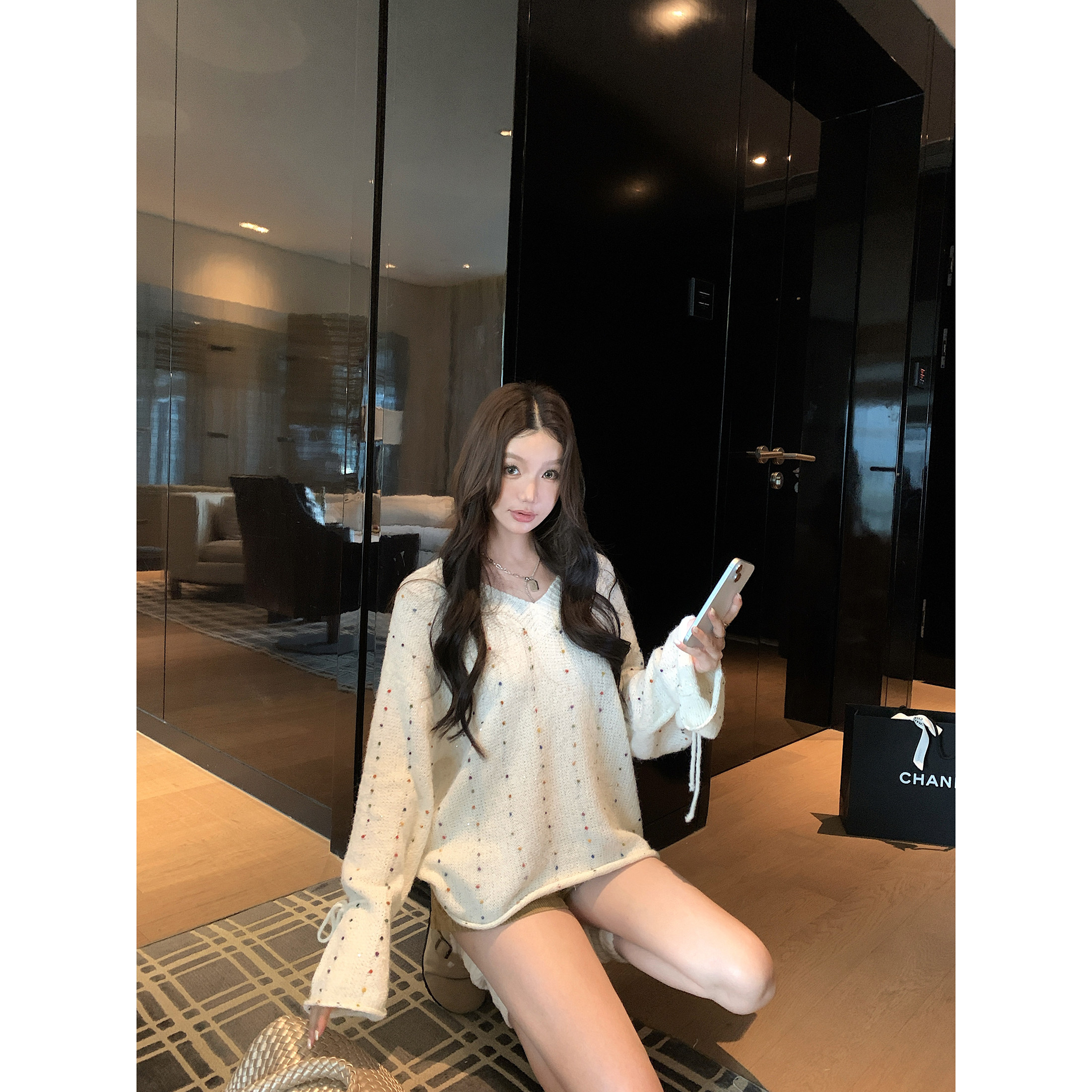 设计感立体彩色波点V领针织衫秋