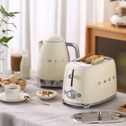 斯麦格特价处理品SMEG KLF04电水壶面包机咖啡机磨豆机奶泡机