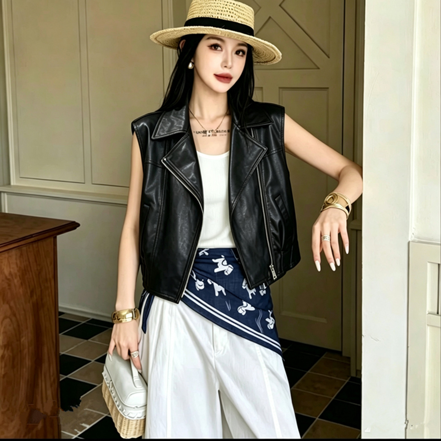 翻领皮衣短款马甲女2026秋装新款机车风黑色无袖坎肩背心PU皮马夹