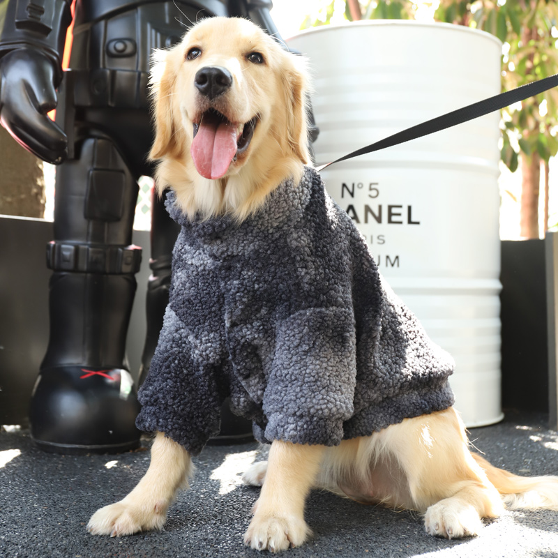 厚实保暖，带牵引口，出行不怕冷