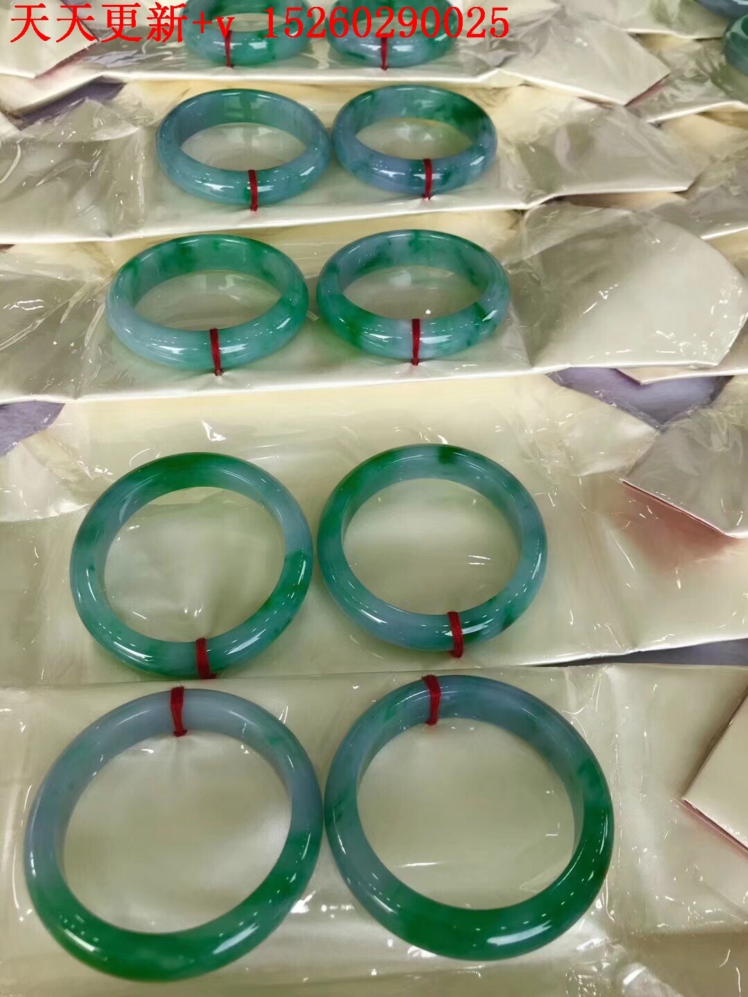 翡翠手镯缅甸天然a货飘绿大圈口手镯白底青原料工厂定制加工缅甸