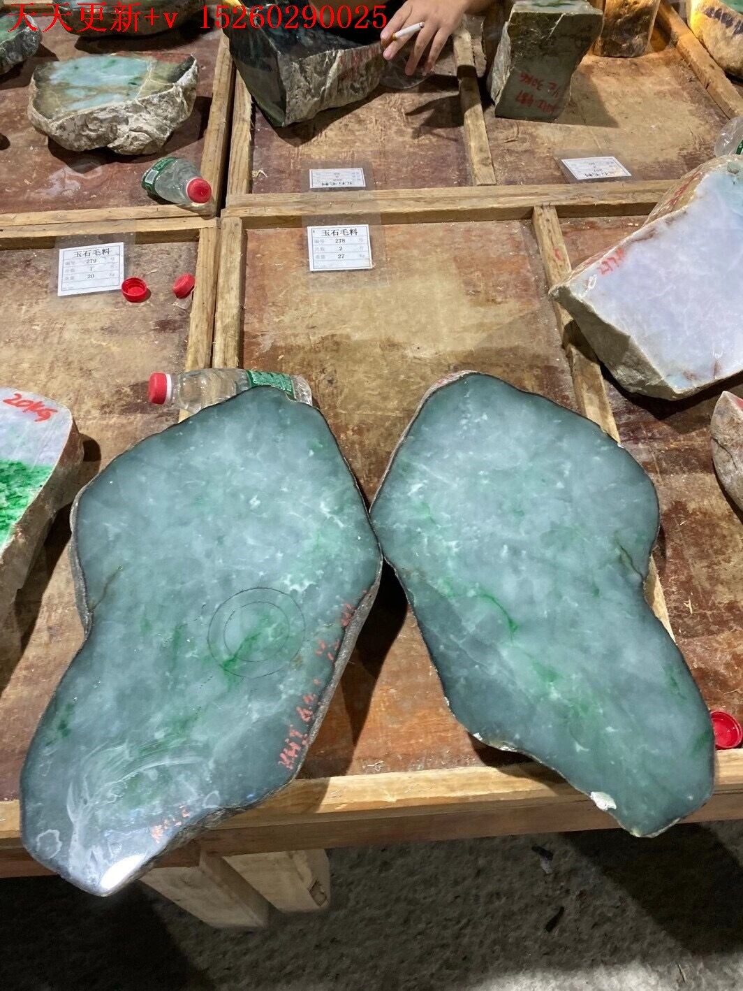大师级工艺手工玉石A来料雕刻设计翡翠毛料原石翡翠片料手镯加工