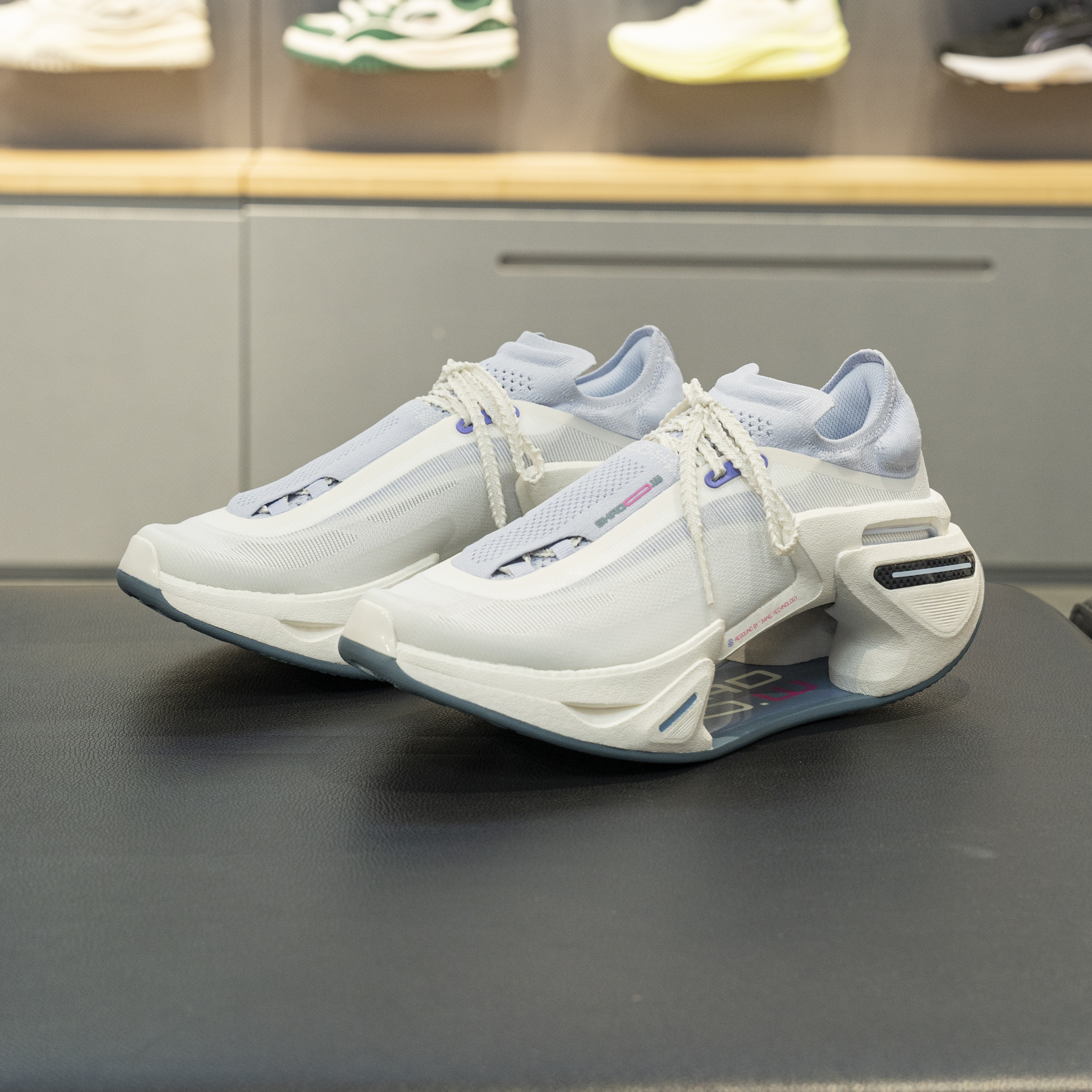 李宁大绝影3丨跑步鞋男女同款