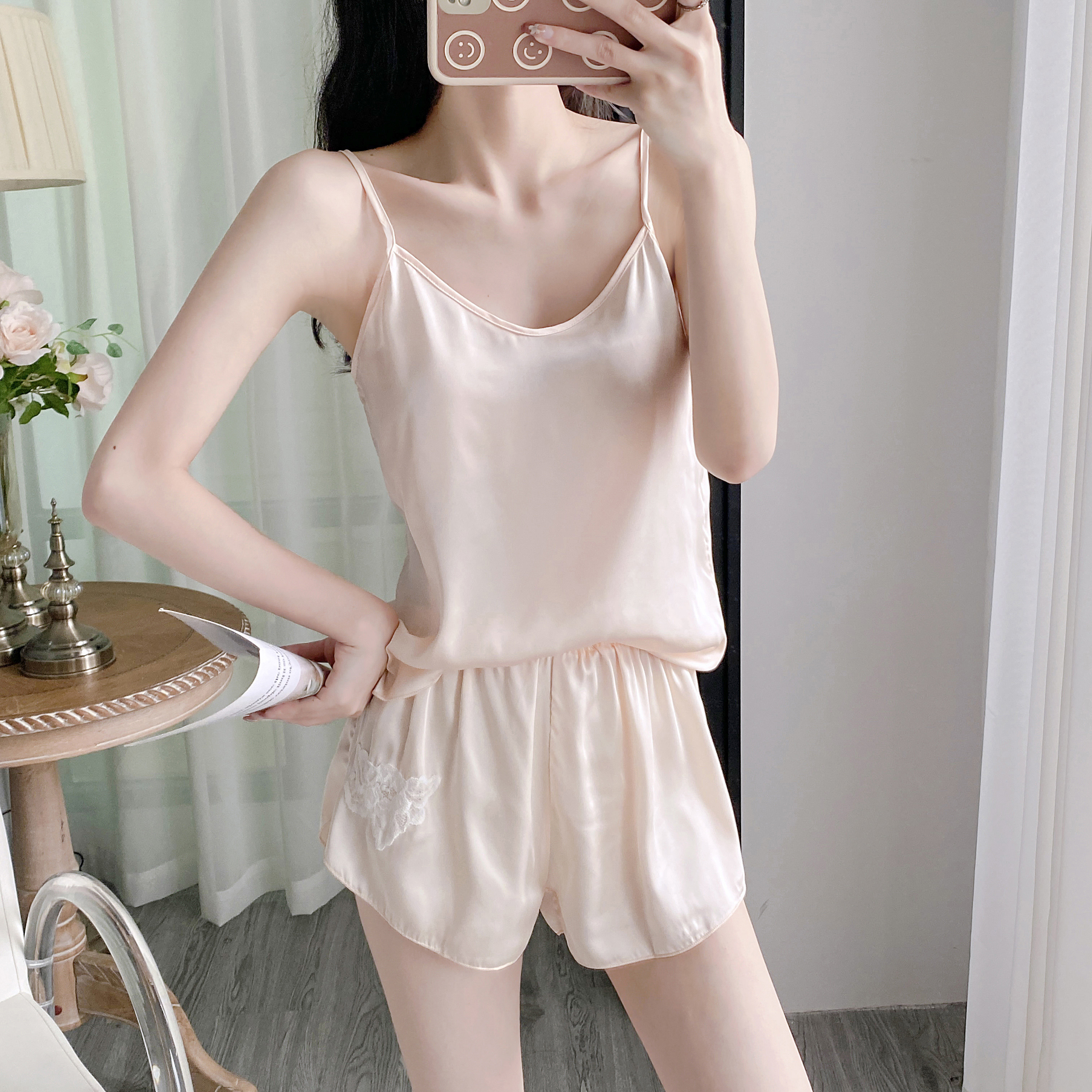 2024年春夏季睡衣女性感丝绸薄款吊带短裤睡衣两件套装简约家居服