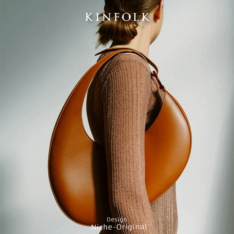 2025爆款超火包包小众高质感不规则椭圆形单肩手提新月牙形腋下包