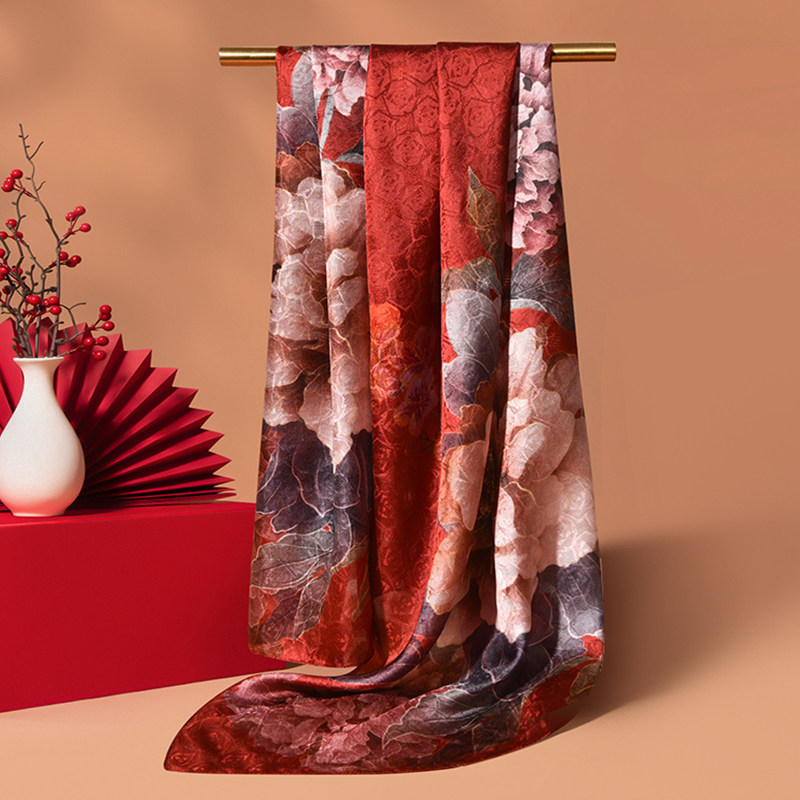 真丝提花印花丝巾女秋冬100%桑蚕丝红色围巾重阳节送妈妈老人礼物