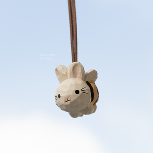 谐音梗治愈搞怪挂件包包挂饰礼物礼品 兔子蜜蜂 兔BEE 木雕会飞