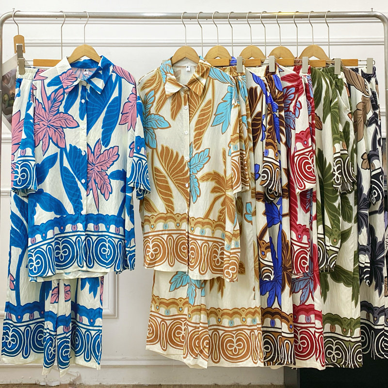 翻领印花短袖宽松衬衫+长裤套装