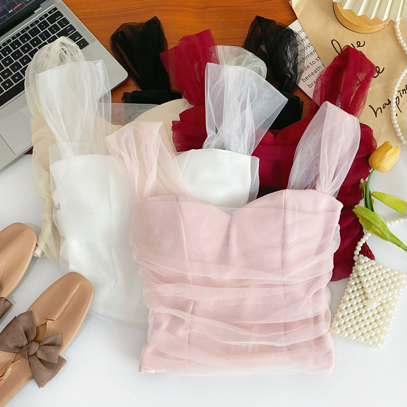 设计感网纱带胸垫短款吊带背心