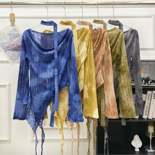 堆堆领不规则薄款镂空T恤+飘带