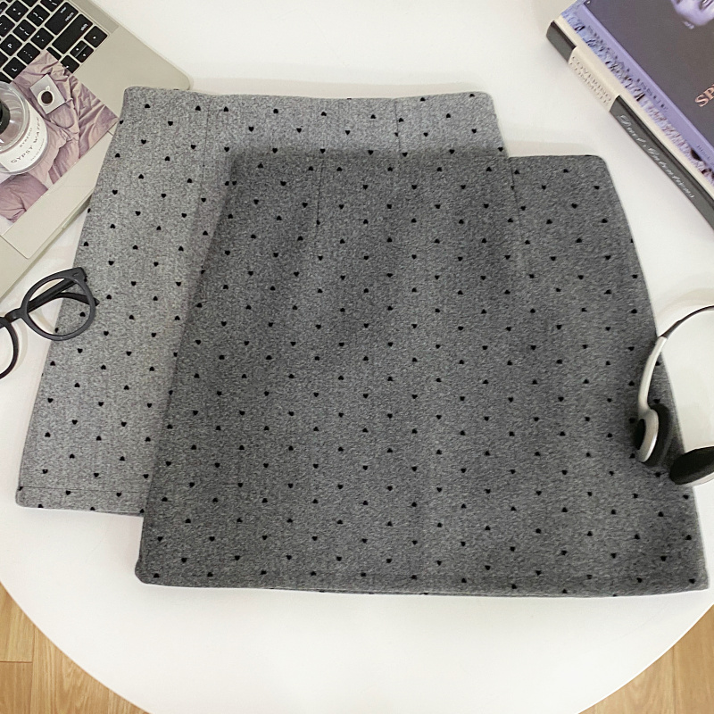 复古百搭爱心印花毛呢半身裙女秋冬新款高腰显瘦小个子A字短裙