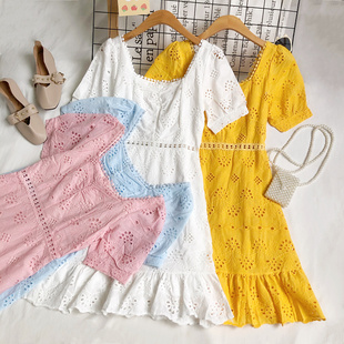 荷叶边修身 气质百搭方领刺绣镂空短袖 显瘦包臀连衣裙 新款 2021夏季