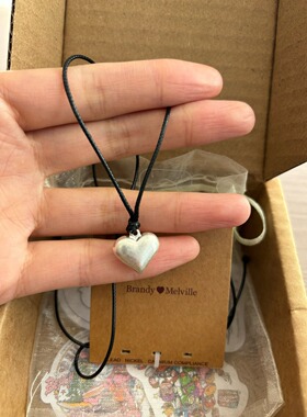bm项链女款哑光小爱心吊坠黑绳锁骨链国内代购正品brandymelville