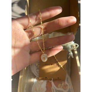 bm项链女新款椭圆玫瑰母贝吊坠锁骨链国内代购正品brandymelville