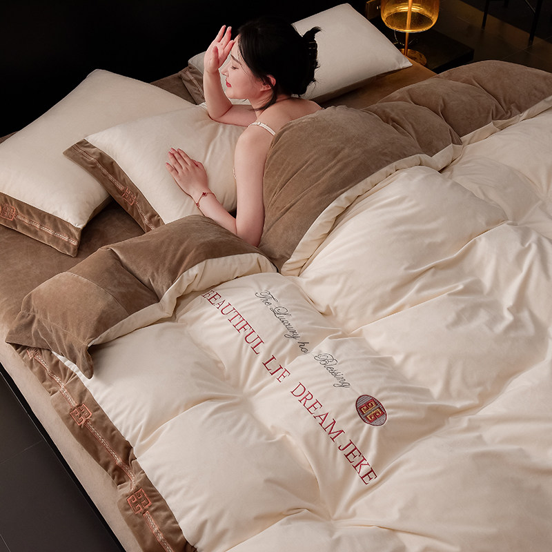 轻奢冬季加厚A类牛奶绒四件套珊瑚绒加绒被套床单法兰绒床上用品4