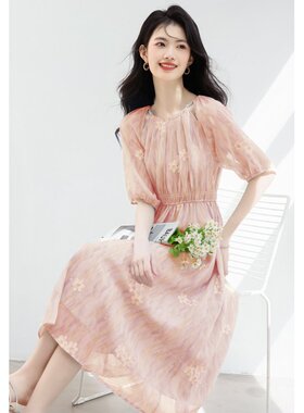 XZCV法式温柔度假风连衣裙女款气质收腰显瘦仙气绣花裙