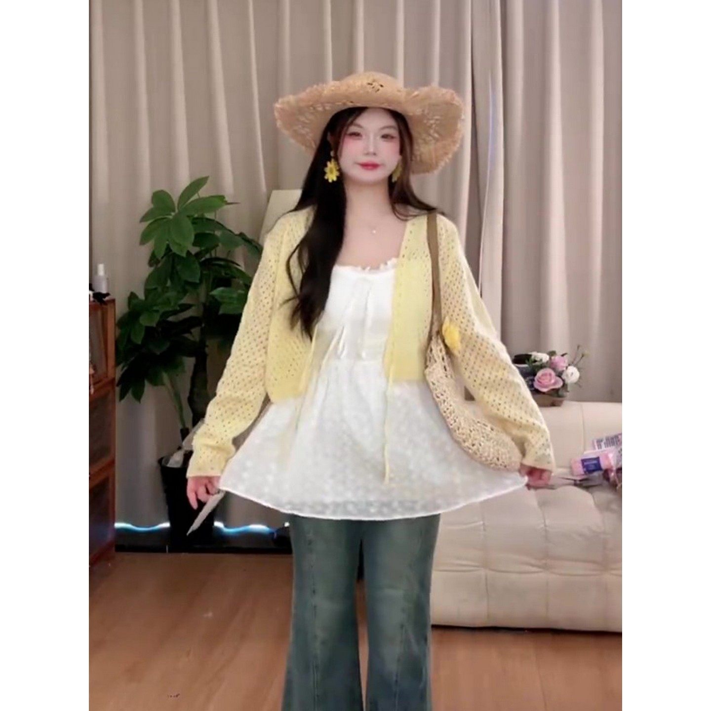 大码胖mm法式温柔甜美风白色吊带背心春季高级感开衫显瘦两件套潮,女装/女士精品,背心吊带,淘宝优惠券,粉丝福利购,淘宝优惠卷