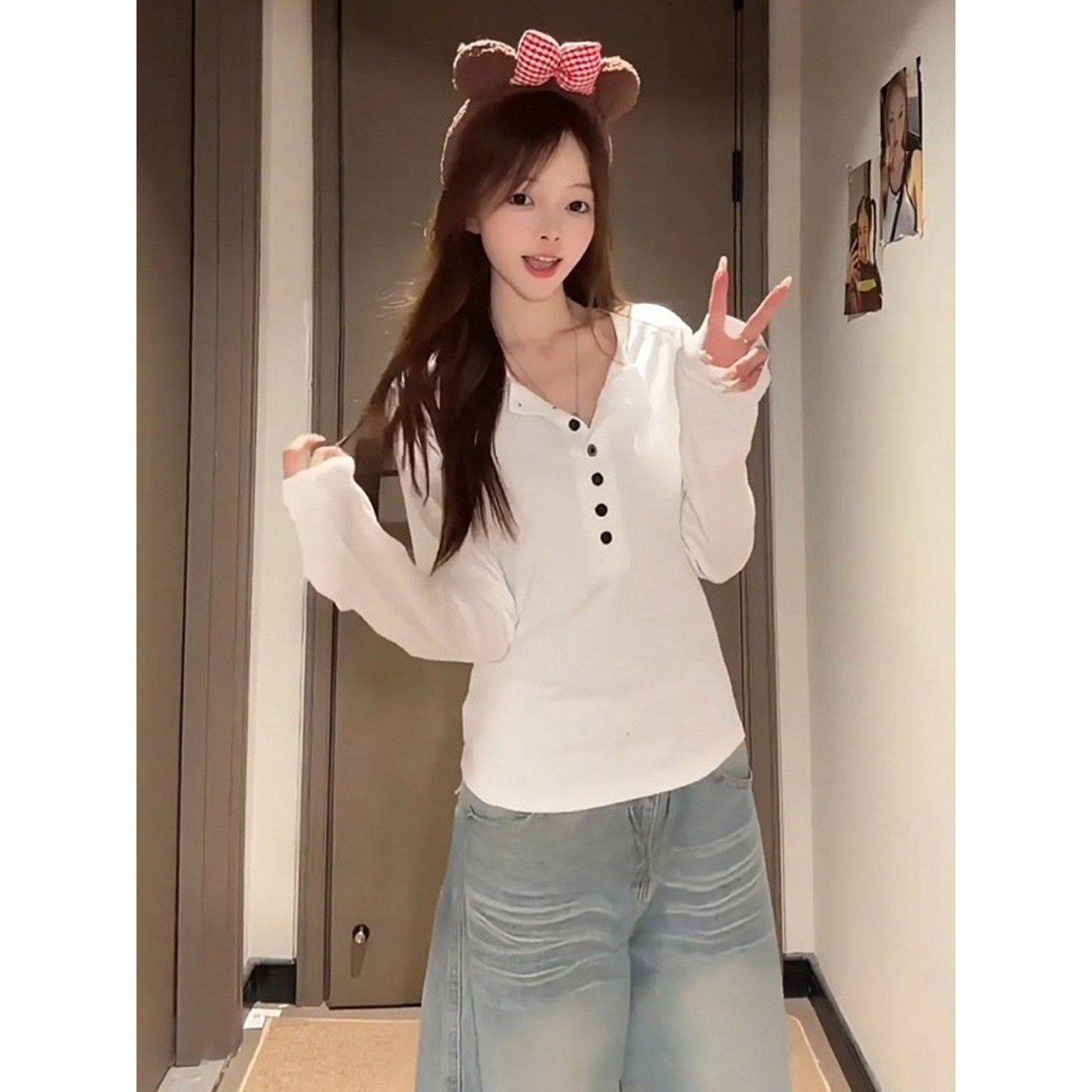 大码胖mm美式小众设计纽扣半开领T恤女春季休闲百搭显瘦正肩上衣,女装/女士精品,T恤,淘宝优惠券,粉丝福利购,淘宝优惠卷