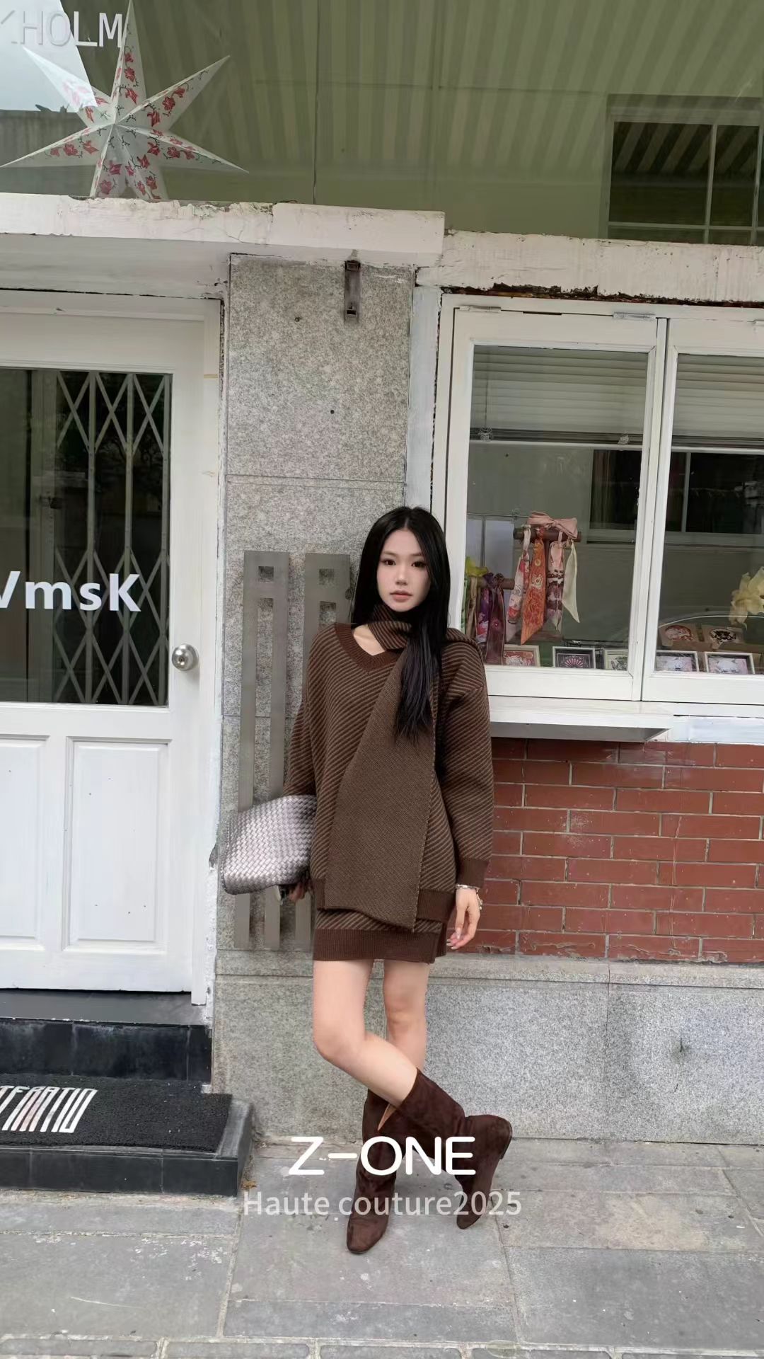 Z-one慵懒风条纹针织套装女秋冬新款宽松v领上衣半身裙围巾三件套