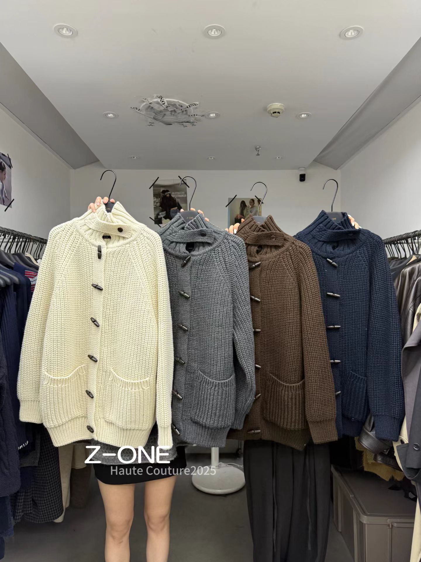 Z-one秋冬韩系纯色立领牛角扣毛衣外套宽松慵懒风厚实针织开衫女