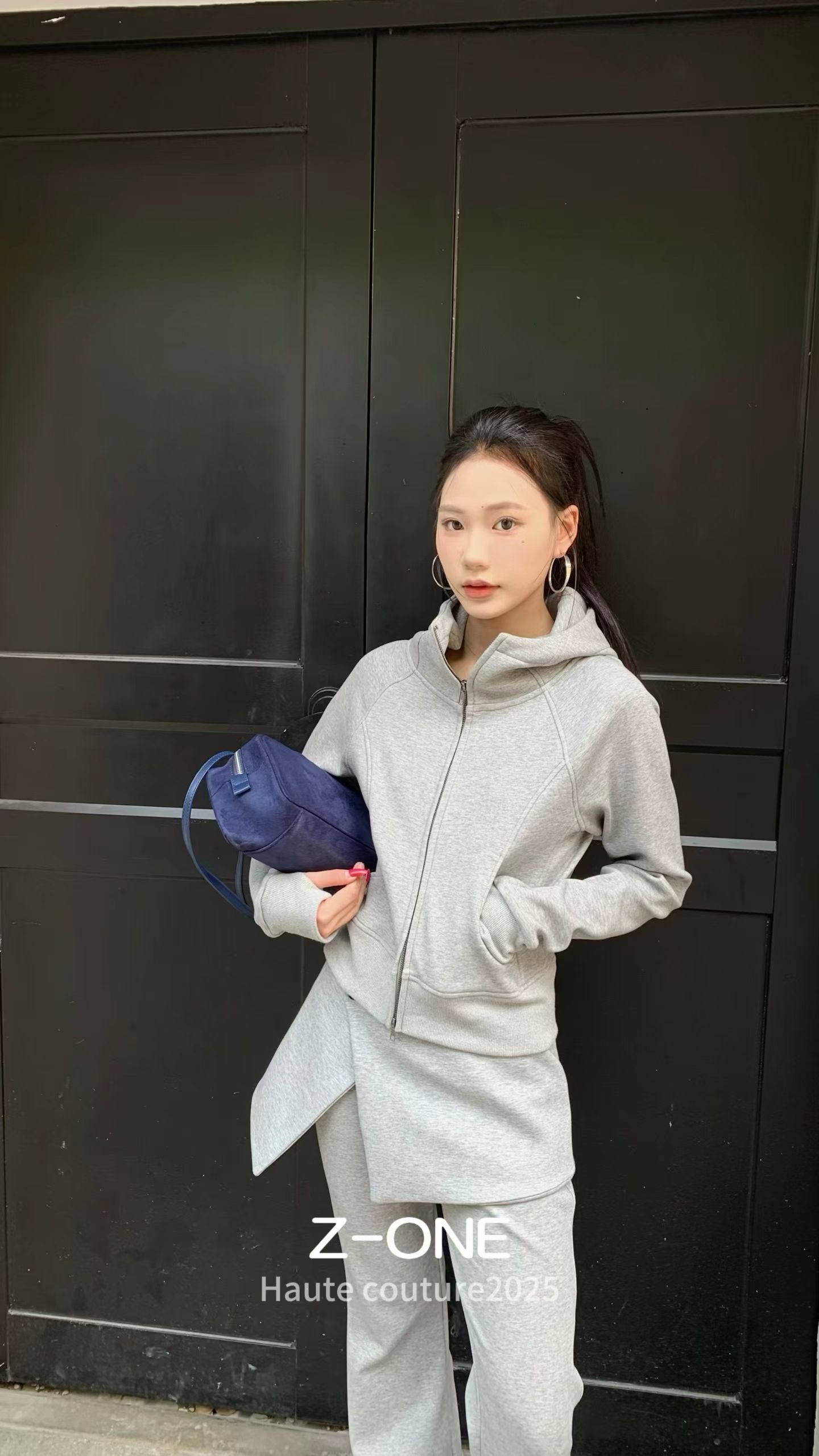 Z-ONE正品2025冬季新款修身连帽卫衣外套+微喇休闲裤加绒套装女