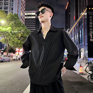 S556/P68控98痞帅小伙韩版高级感深V打褶个性衬衫外套男黑夜景图片