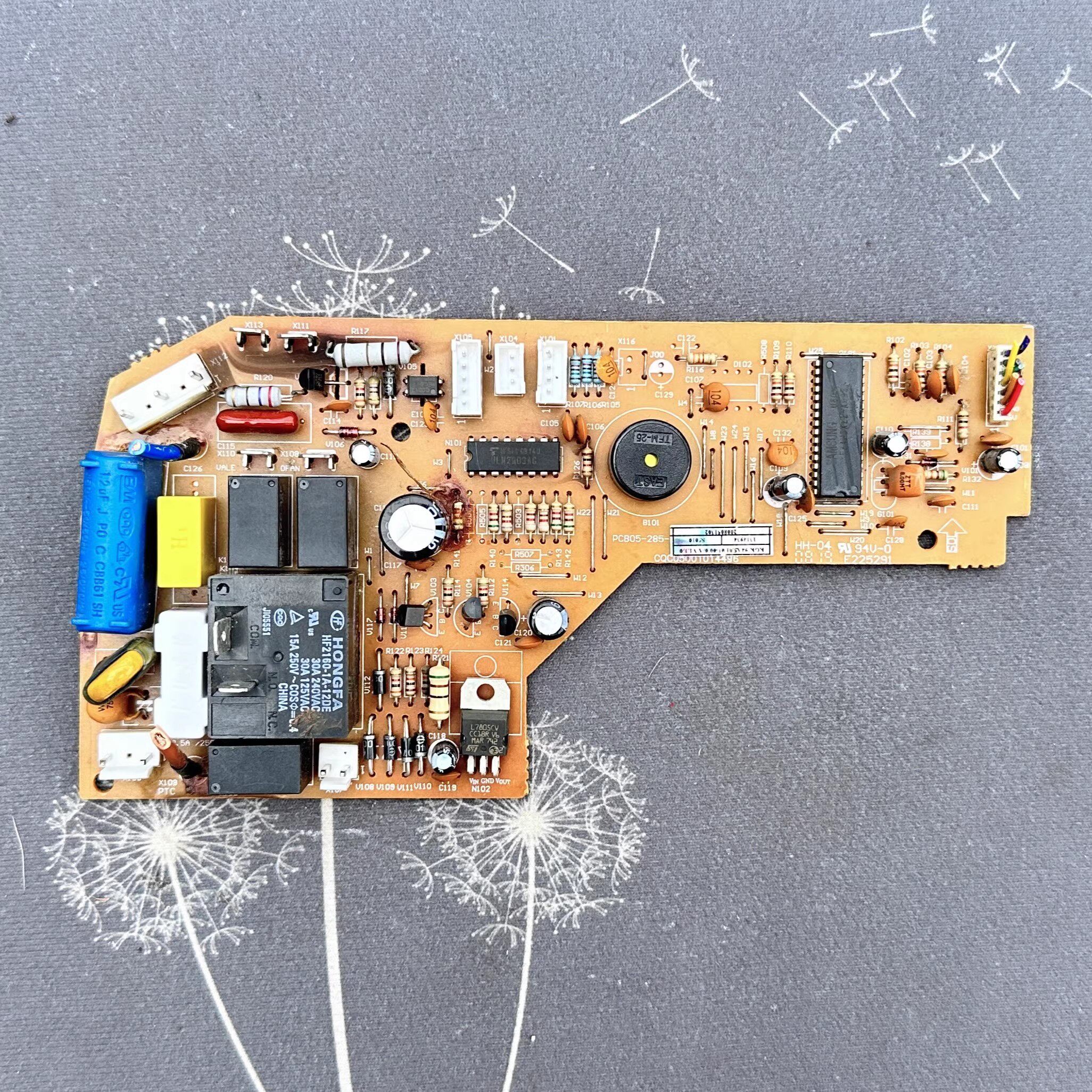 科龙空调挂机主板配件pcb05-285-v02(k71026-01g ) 显示板192-v03