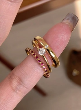 三件套~细款红钻排点钻素圈金戒指女闪钻小众高级感叠戴红宝指环