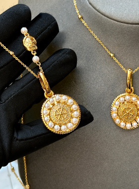 天然淡水珍珠金色吊坠毛衣项链女高级感轻奢小众中古饰品锁骨颈链