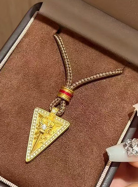 小红书爆款莫桑龙玄凤吊坠古法金色三角形满钻精致毛衣链一件