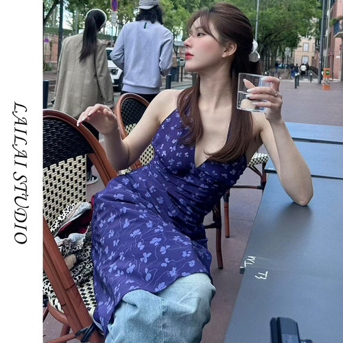 海边度假风蝴蝶印花修身连衣裙
